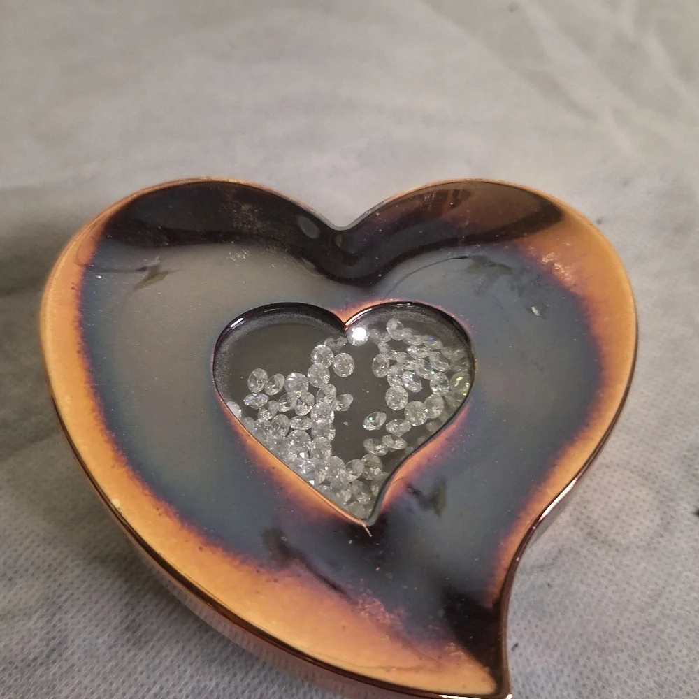 Heart-Shaped Metallic Trinket Dish - Iridescent Copper 4